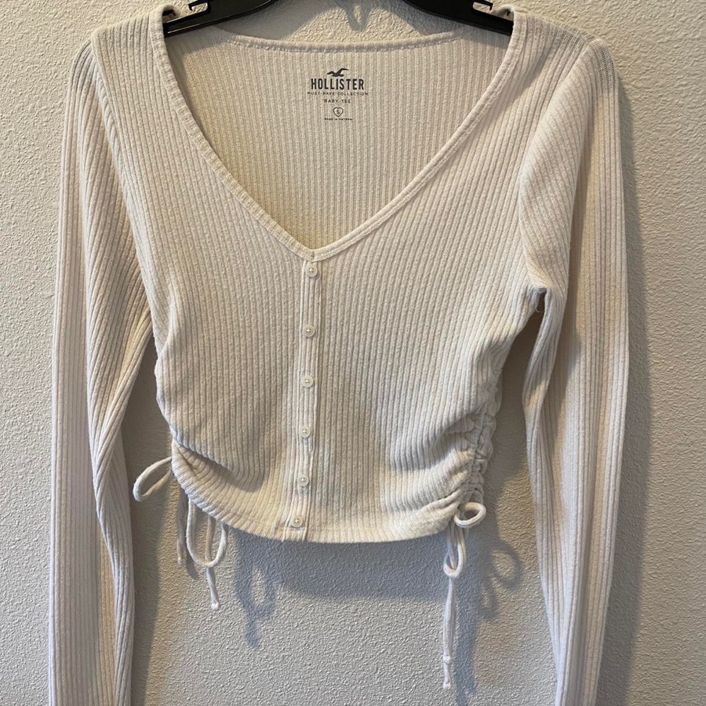 Hollister white baby tee side cinch button up cardigan